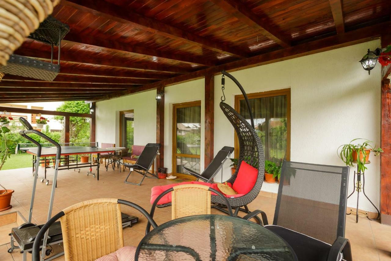 Casa Florilor Otel Curtea de Argeş Dış mekan fotoğraf