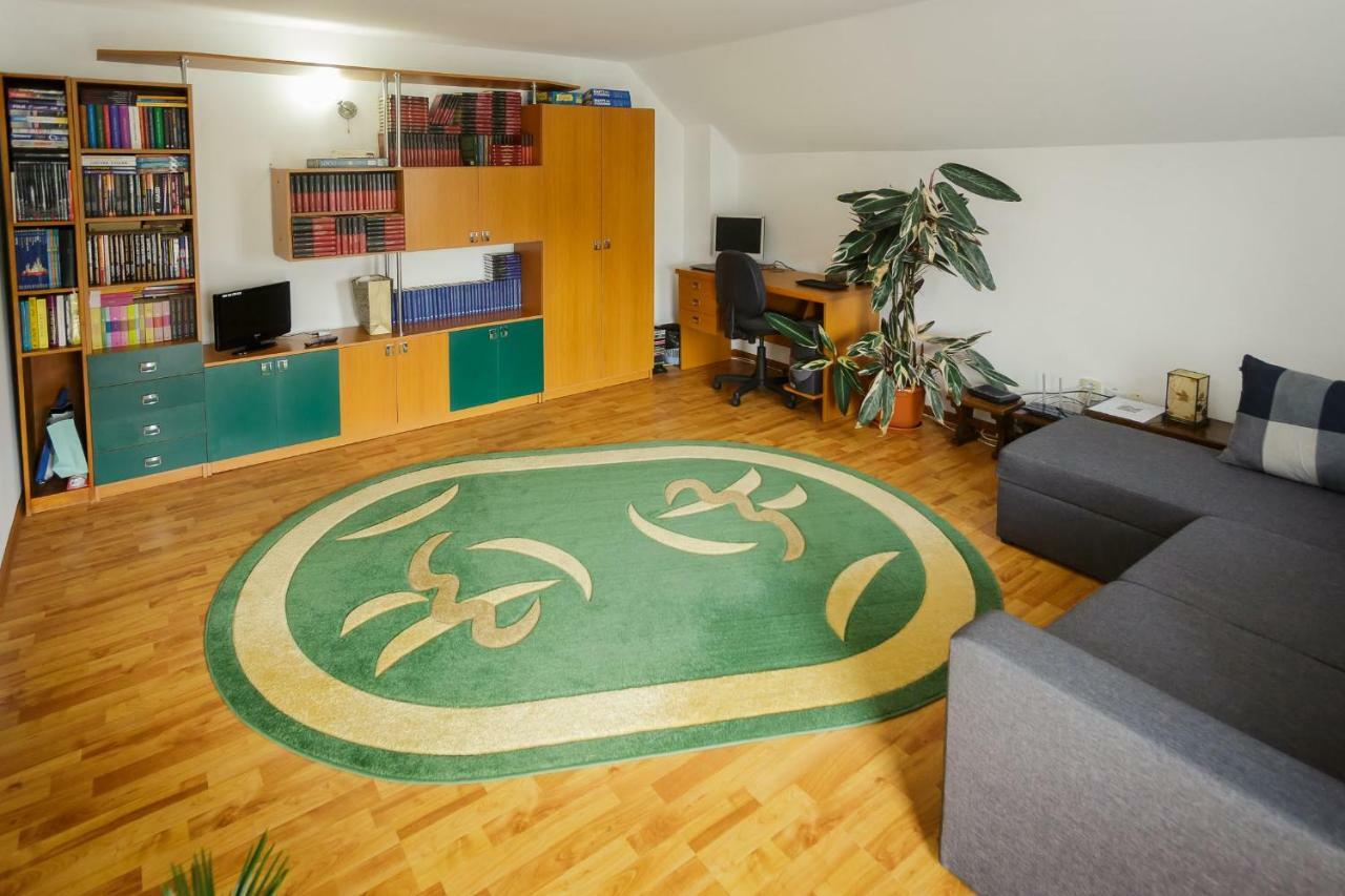 Casa Florilor Otel Curtea de Argeş Dış mekan fotoğraf