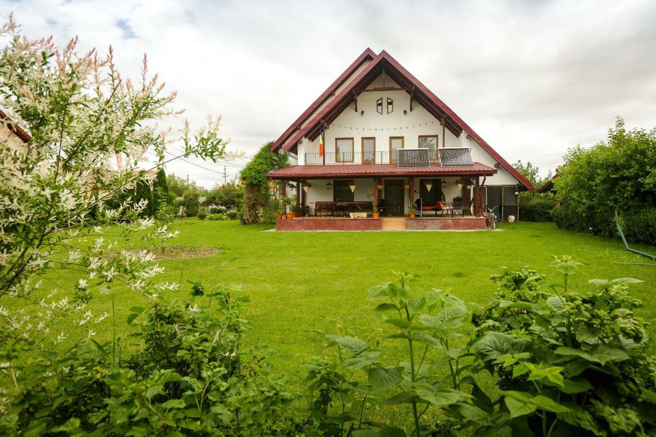 Casa Florilor Otel Curtea de Argeş Dış mekan fotoğraf